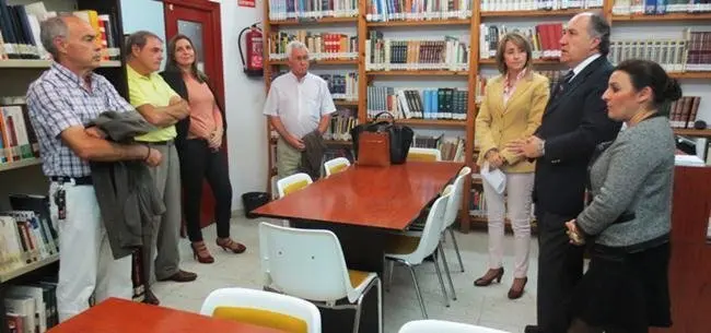BIBLIOTECA MUNICIPAL PEREZ PETINTO