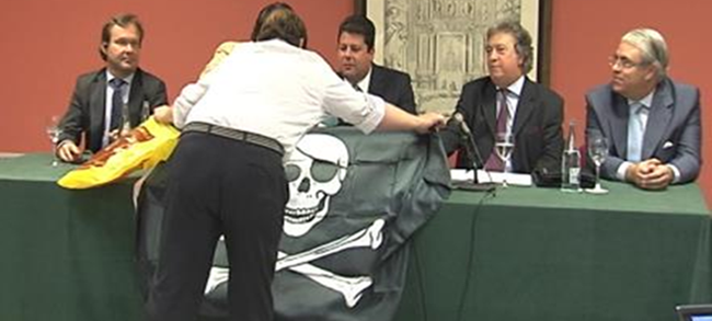 diselo a picardo bandera pirata