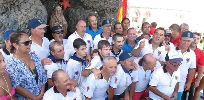 El Mero posa junto a La Palma en la Romer&iacute;a Mar&iacute;tima que organiza la entidad