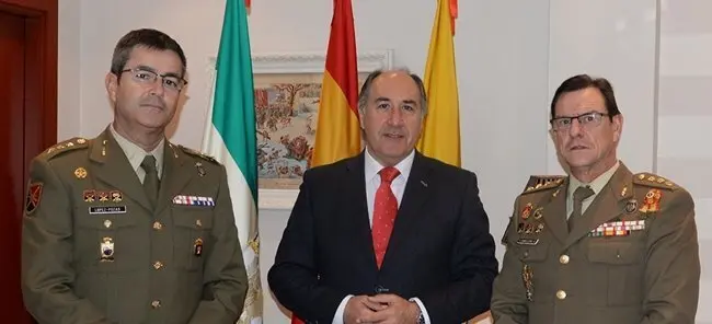 GOBERNADOR MILITAR