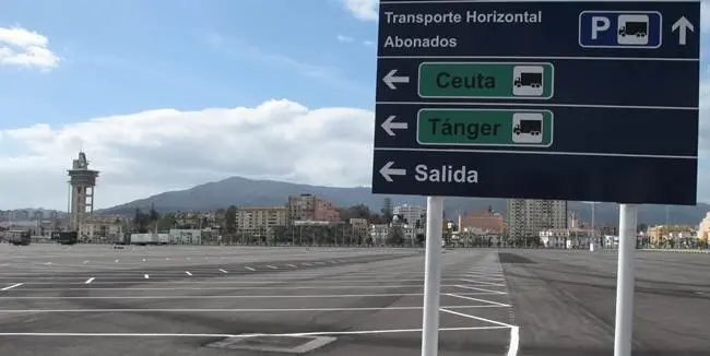 PUERTO DE ALGECIRAS. Parking camiones Isla Verde