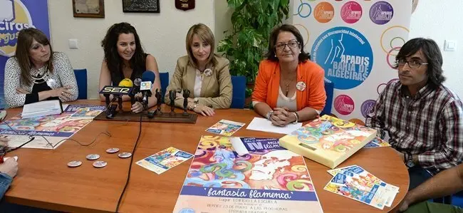 rueda presentacion de la muestra flamenca de apadis