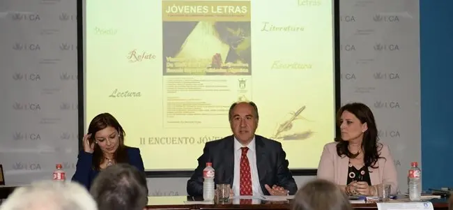 J&oacute;venes letras