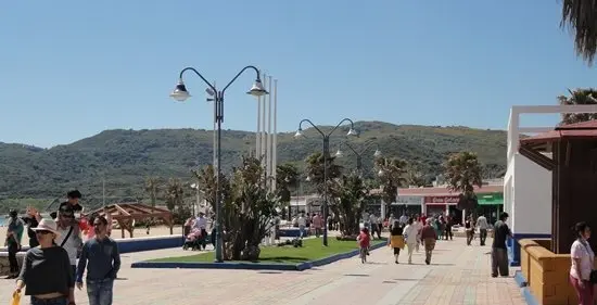 Paseo de Getares, Abr2014 (2)