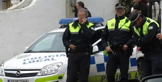 Policia Local en Pelayo, Dic2012