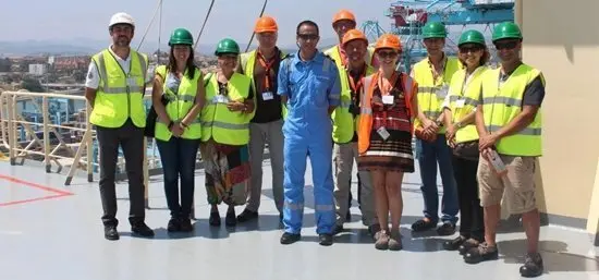 Vsita de trabajadores de la APBA y APMT al Triple E Madison Maersk atracado hoy en Algeciras
