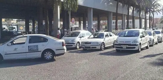 Concentracion Taxis Puerto