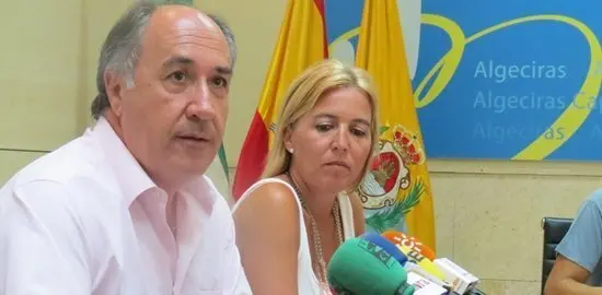 Landaluce en rueda de prensa, junto a Eva Pajares