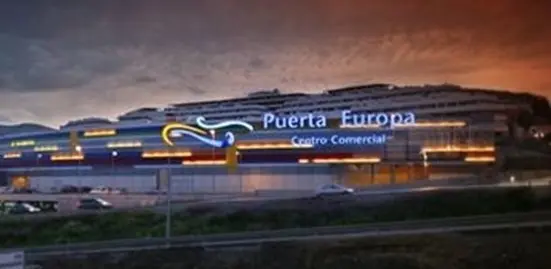 CC Puerta Europa Night