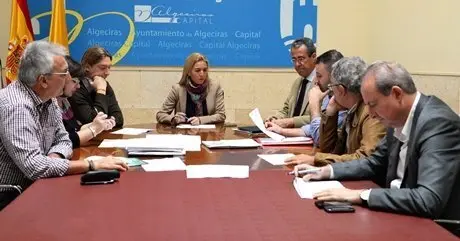 mesa de contratacion de vias y obras