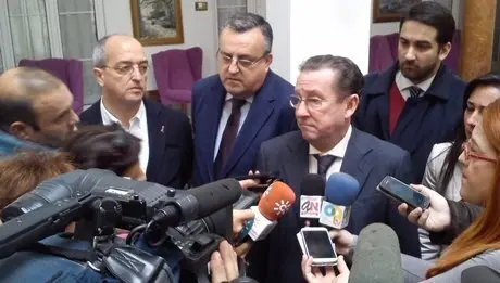 Foto rueda prensa Consejero Justicia Algeciras 1