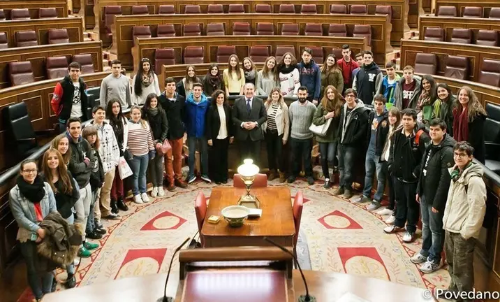 VISITA ALUMNOS LOS PINOS AL CONGRESO