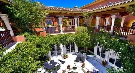 Hotel Alboran