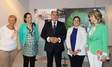 INAUGURACION DE LA EXPOSICION DE DIVERCIENCIA CRISTALES