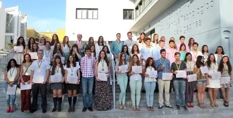PREMIOS A LA EXCELENCIA ACADEMICA