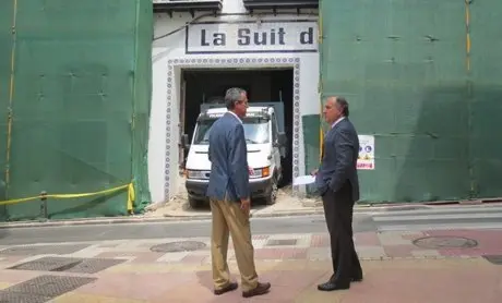 LA SUIT DE LAS CORTINAS