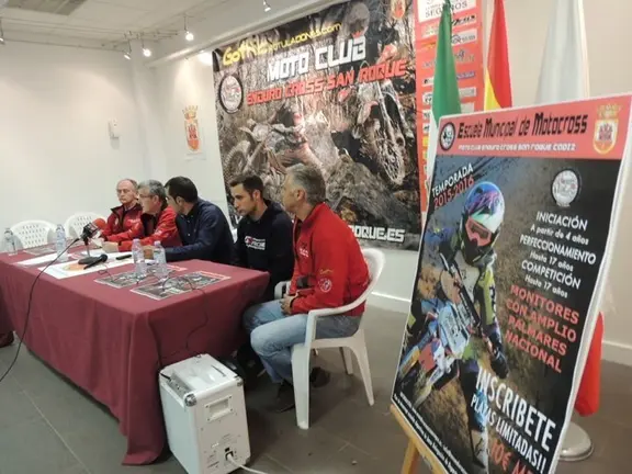 presenta escuela motocross5