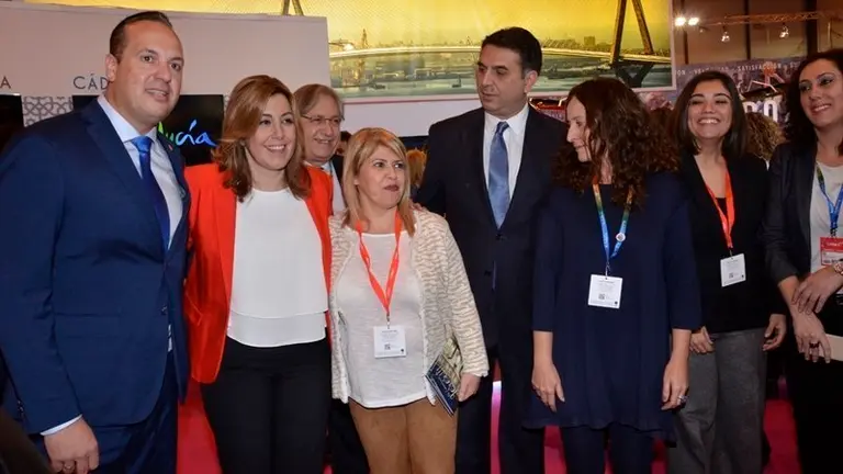 Autoridades en el estand de Cadiz