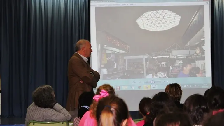 Charla colegio General Casta