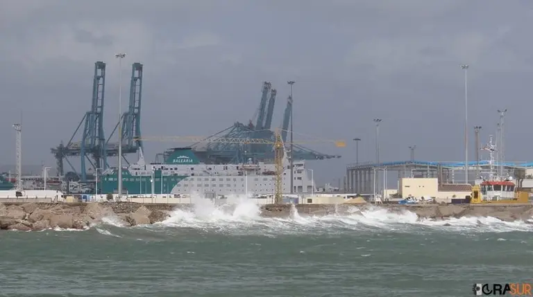 Temporal Puerto Algeciras - ARCHIVO
