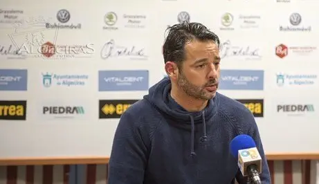 Mere en rueda de prensa