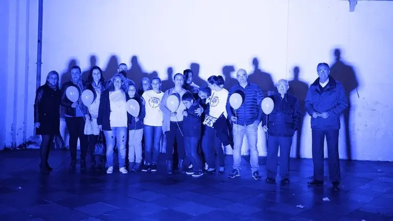 IGLESIA DE LA PALMA ILUMINACION EXTRAORDINARIA CON MOTIVO DEL AUTISMO
