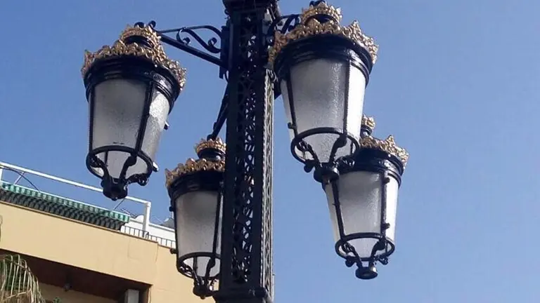 FAROLES PLAZA ALTA