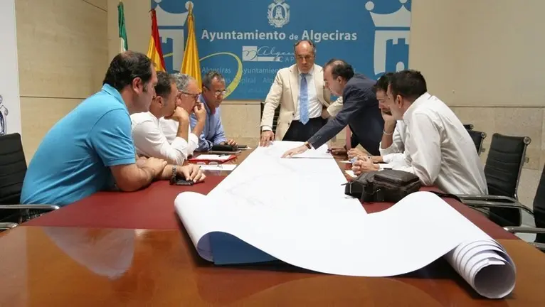 REUNION CON CARRETERA