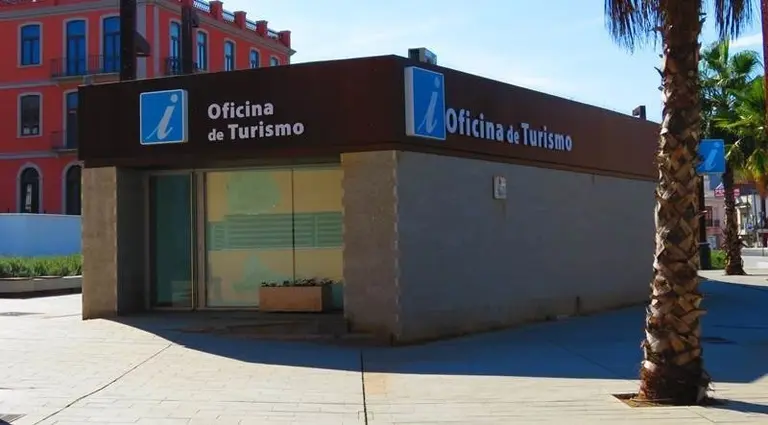 Nueva Oficina Turismo Rio La Miel, Oct2013