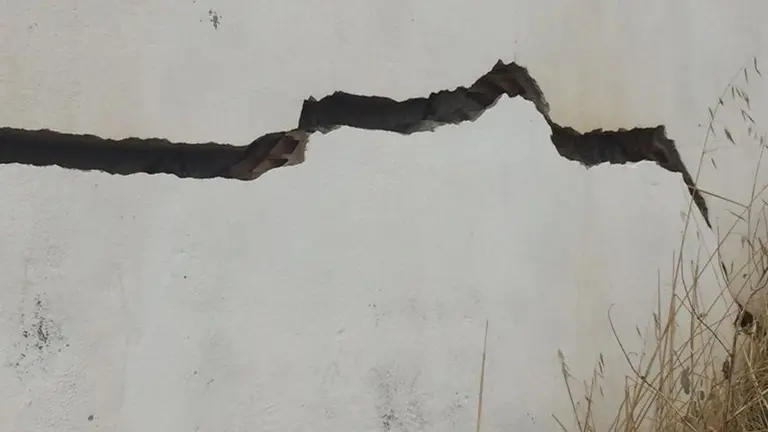 Grietas en el Virgen de la Esperanza1
