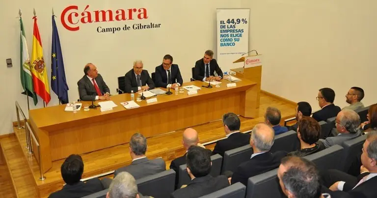 Jim&eacute;nez Barrios Desayuno C&aacute;mara 2