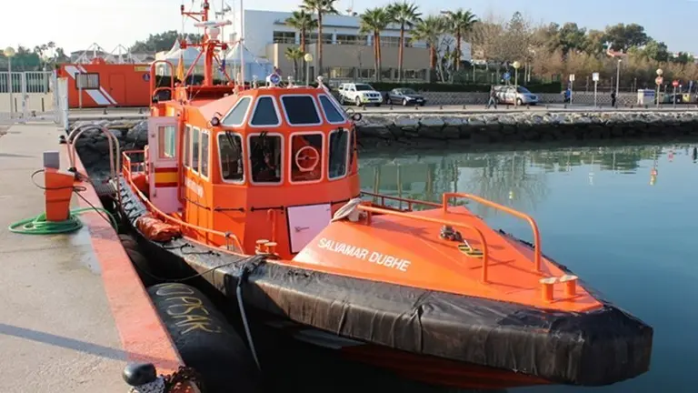 Salvamento Mar&iacute;timo Dubhe