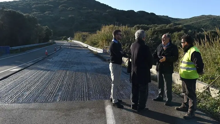 VISITA ASFALTADO CARRETERA EL FARO