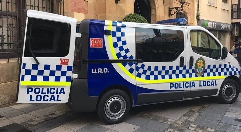 URO Policia Local veh&iacute;culo