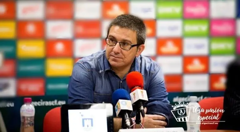 Guti en rueda de prensa