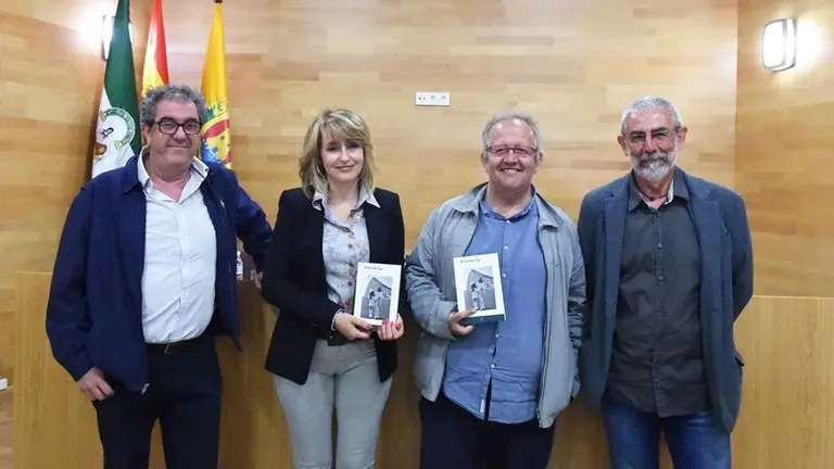 PRESENTACION DEL LIBRO DE JUAN JOSE TELLEZ PROFUNDO SUR