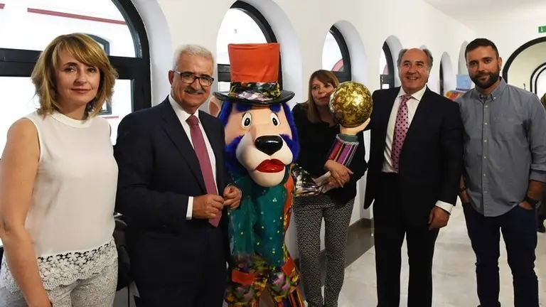 INAUGURACION EXPOSICION DE APADIS