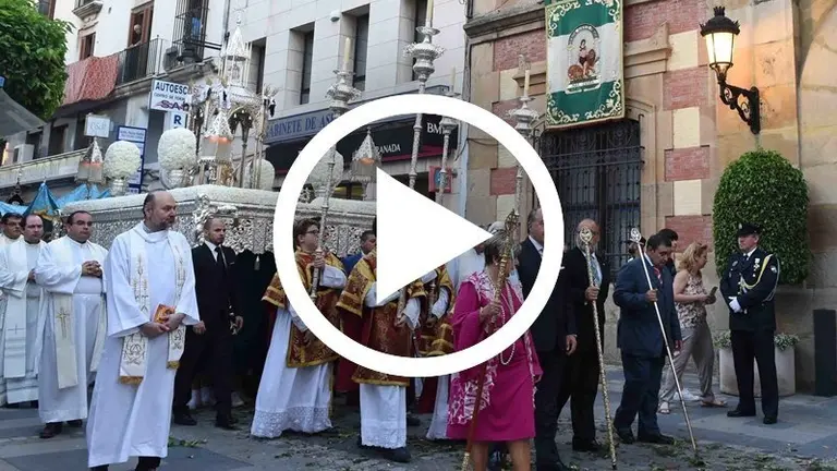 SOLEMNE FUNCION PRINCIPAL EN HONOR AL SANTISIMO CORPUS CHRISTI Y POSTERIOR PROCESION DE LA CUSTODIA