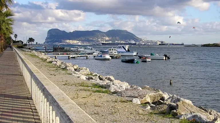 Paseo Mar&iacute;timo de Palmones