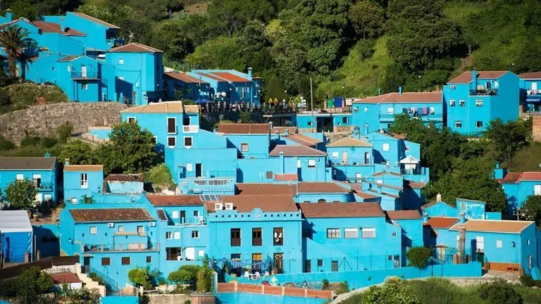 Juzcar-M&aacute;laga-conocida-como-el-pueblo-de-los-Pitufos