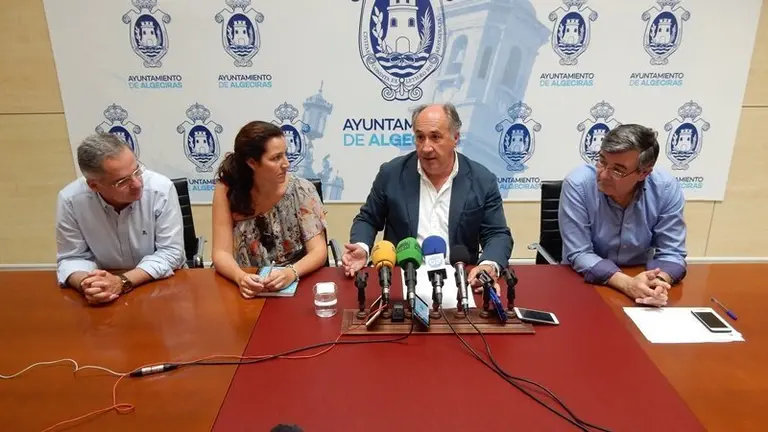 Landaluce junto a Conesa, Mu&ntilde;oz y Fernandez en rueda de prensa