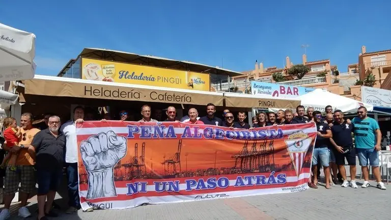 Presentaci&oacute;n de la Pe&ntilde;a Algeciristas del Cantil