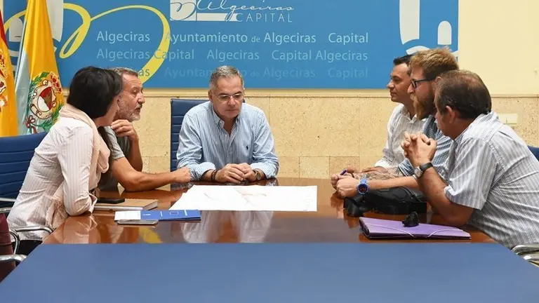 REUNION SECTOR DEL TAXI
