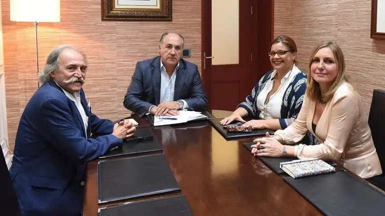 REUNION CON JESUS MELGAR