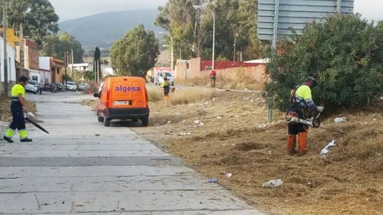 LIMPIEZA AGUA MARINA