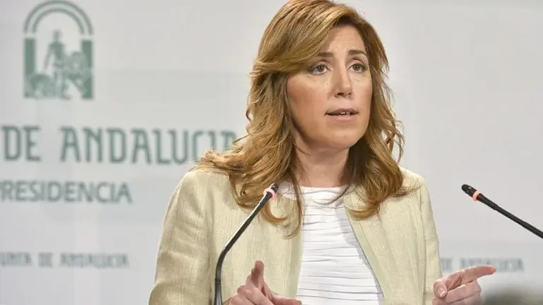 Susana D&iacute;az en una comparcencia ante los medios