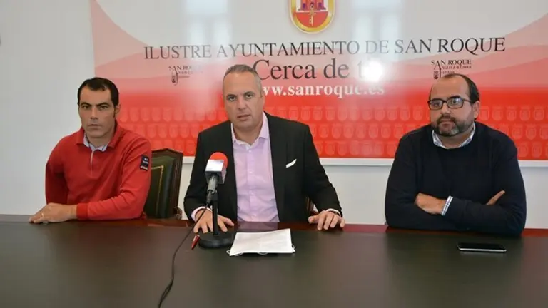 licitan cesped manolo mesa
