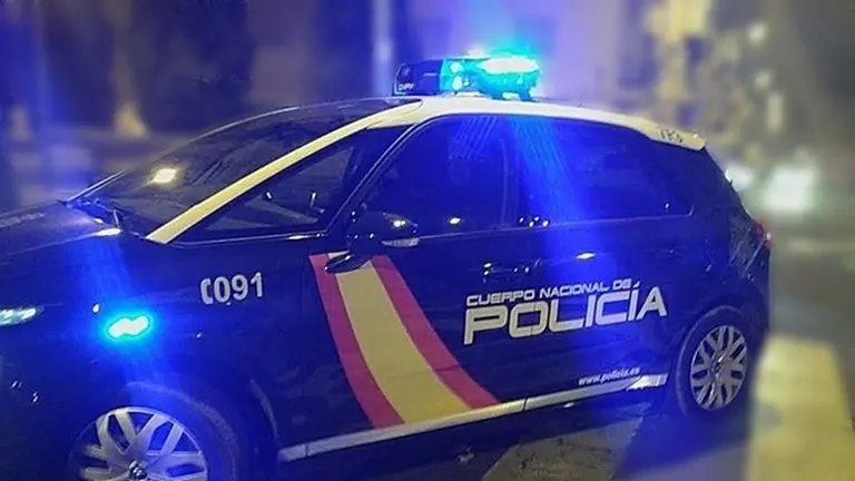 Un veh&iacute;culo de la Polic&iacute;a Nacional. Foto Archivo