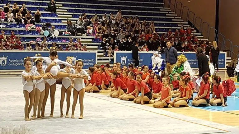 GIMNASIA R&Iacute;TMICA