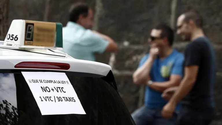 Taxistas en protesta por las licencias de VTC